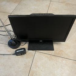 QFX TV-LED1611 LED TV, 15.6", w/ 12VDC Adapter