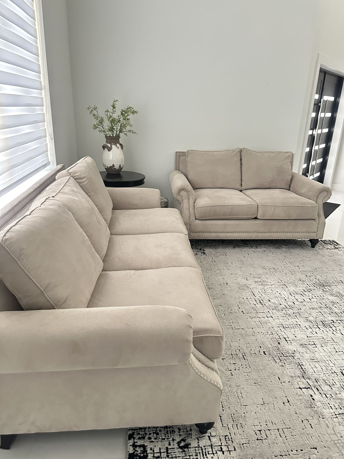 Aria Design Couch Set