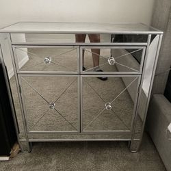2 Mirrors night stand: 2 For $500