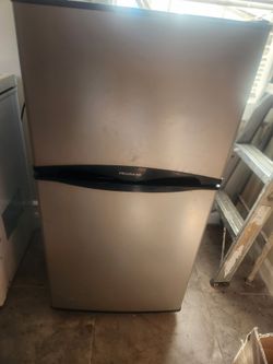 Small refrigerator