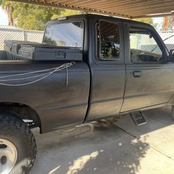 1994 Mazda B3000 SE 2WD