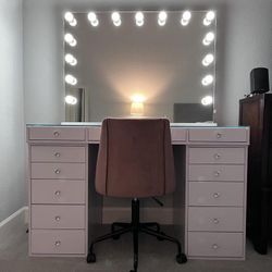 Impressions Vanity 