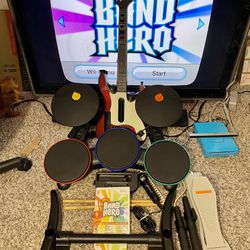 Nintendo Wii WiiU BAND HERO Super Bundle Guitar Drums Pedal sticks mic game Guitar Hero