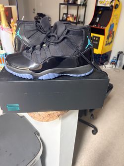 Air Jordan 11 Retro Gamma Blue Sneakers
