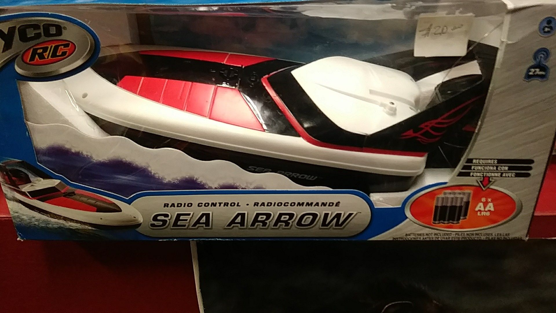 Brand New Tyco. RC SEA ARROW RADIO CONTROL