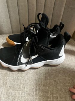 Women’s NIKE REACT HYPERSET Size 8