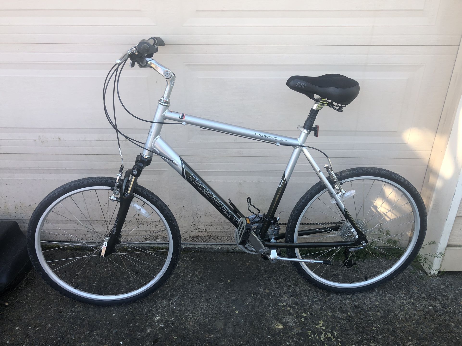 Diamond Back Wildwood Deluxe X-Large Hybrid Bike