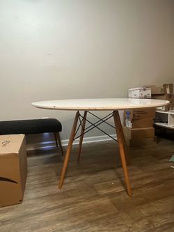 Round White Dining Table with Wood Legs