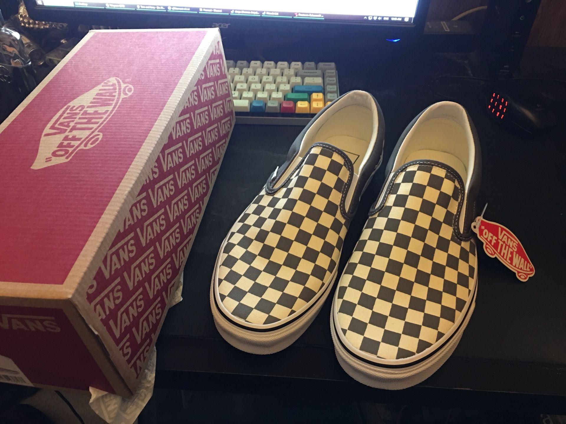 Vans Classic Slip On Grey Checkerboard Mens 11.5 Brand New