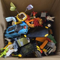 10.2lbs Of Verious Lego Bulk
