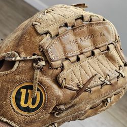 Vintage Wilson "The A2000" XL USA Baseball Glove Made In USA