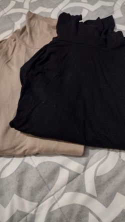 H&M size M turtlenecks black and tan
