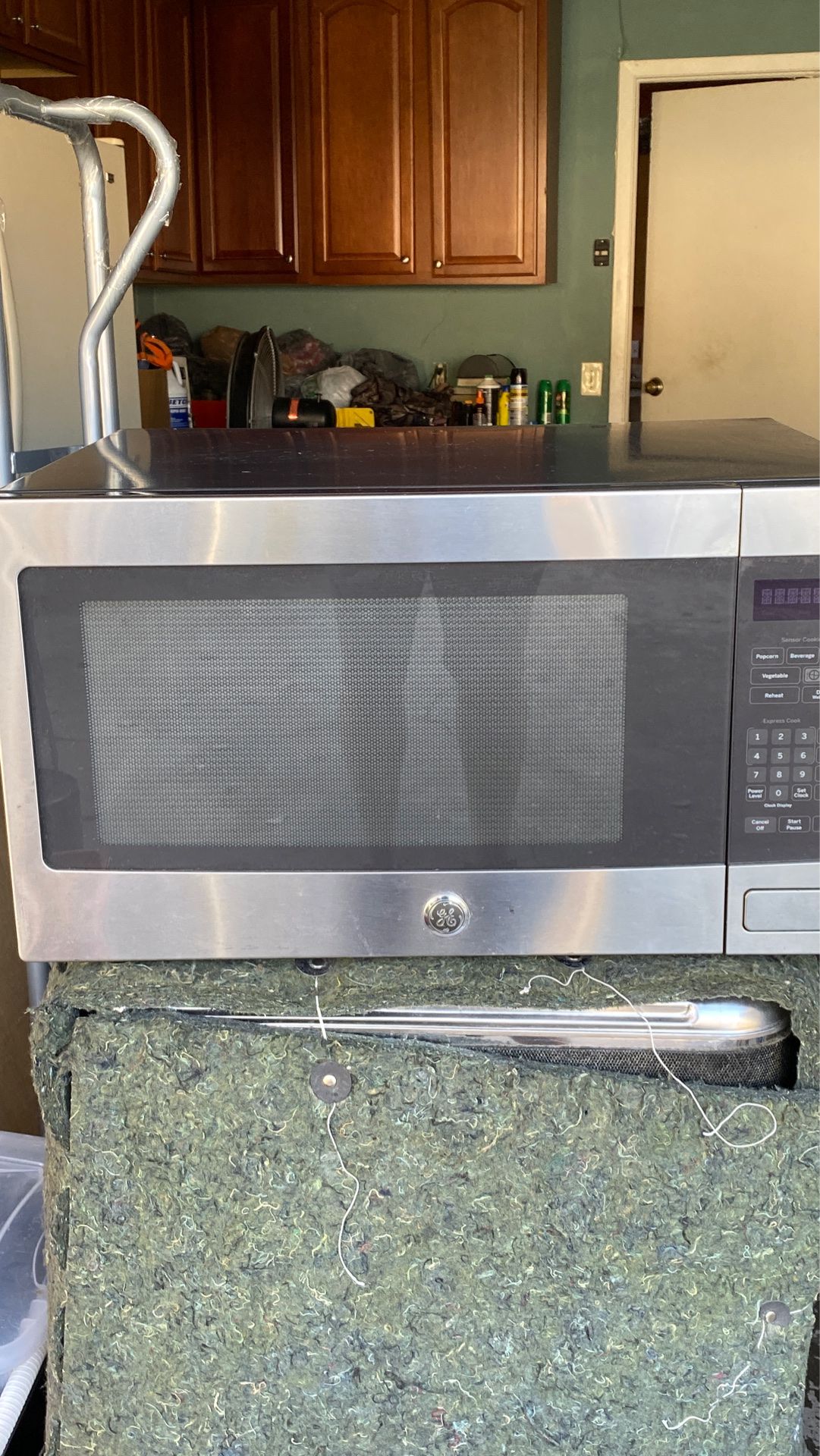 GE stainless microwave (like new)