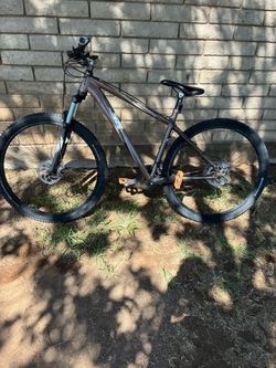 SE racing big mountain bike
