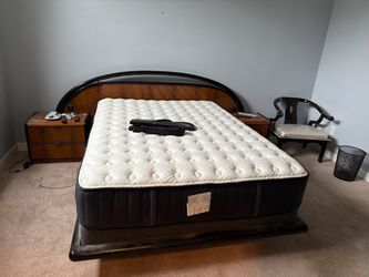 Queen bedroom set