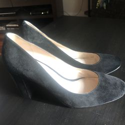 Louise Et Cie Black Suede Round Toe Heels Size 11