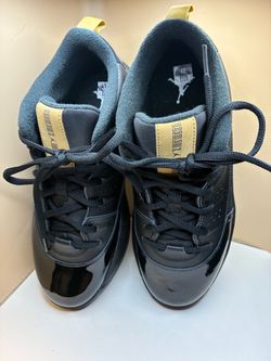 Jordan Max Aura Black Gold - Boys Size 6Y (Excellent Condition)