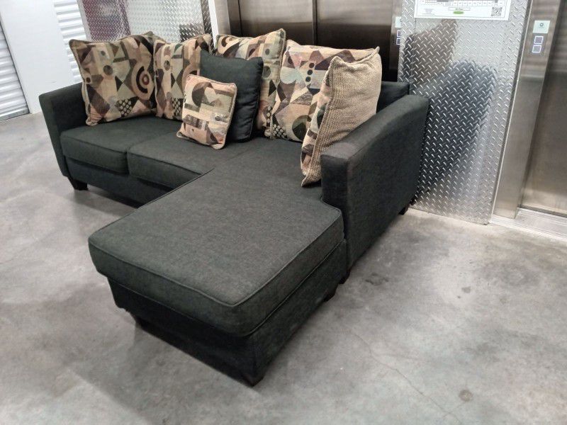 Sectional Sofa Reversible Chaise 