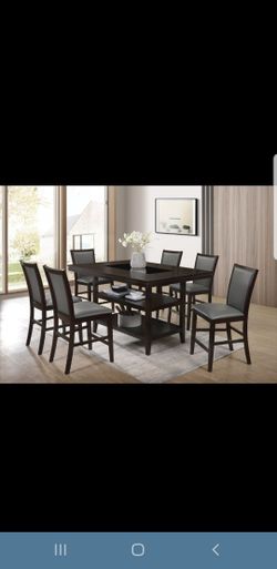 New 7pc. Dining table set