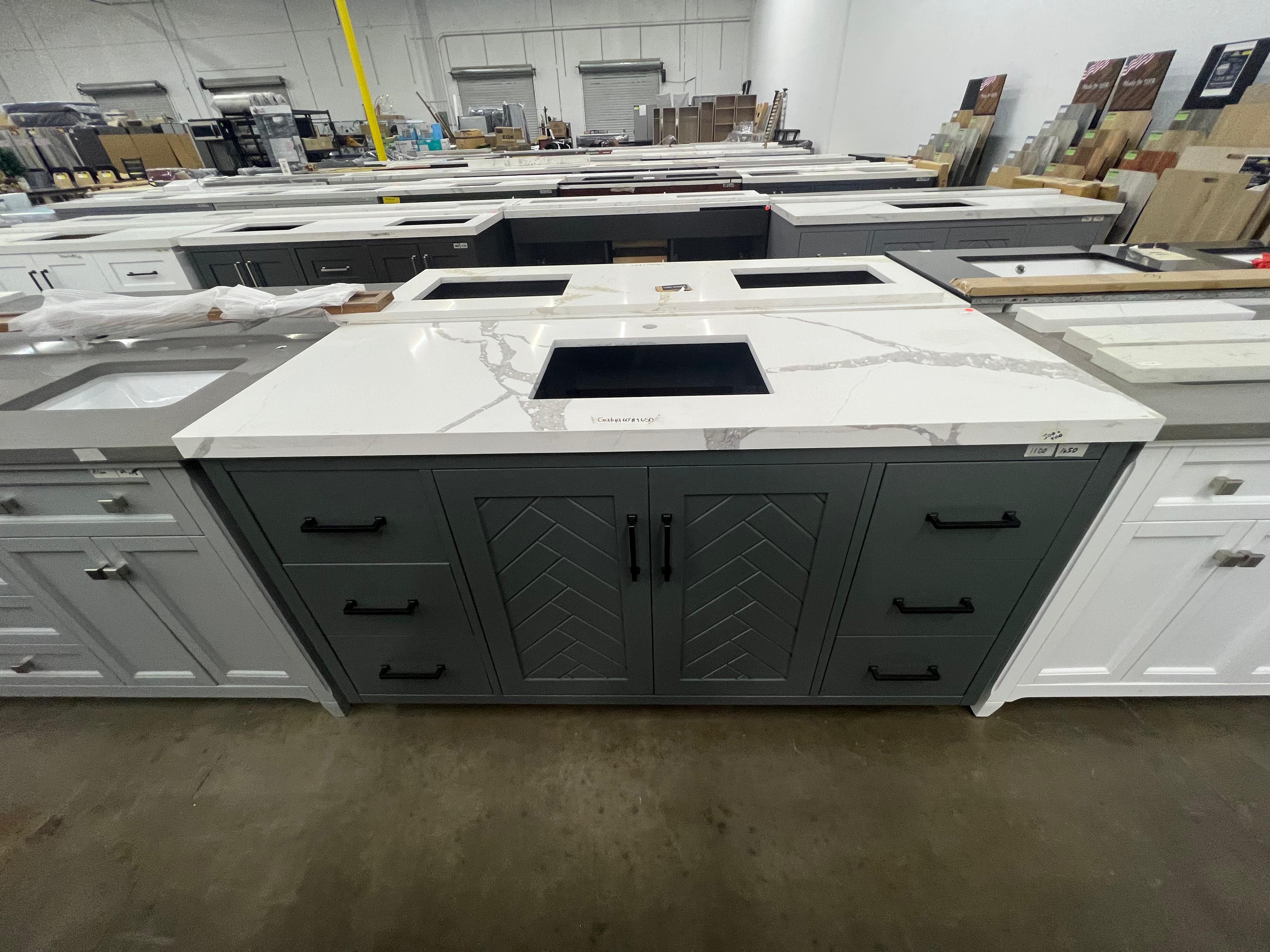 Bathroom Vanities – Muebles para baño- Gray Blue - Gris Azul - $1,650