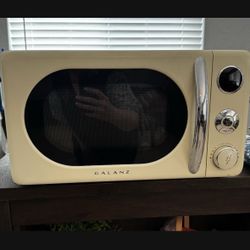 Retro Galanz Microwave