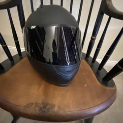  Matte Black Helmet Wit A Mic Bought This For 80$ barely Worn