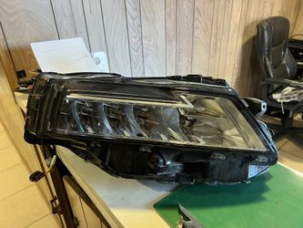 2021-2023 Nissan Rouge Right Hand Headlamp OEM Super Clean 