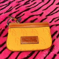 Dooney & Bourke 