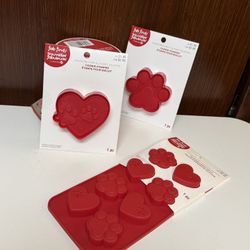 Valentine Days Baking Silicone Red Heart and Paw Print Cookie Stamps