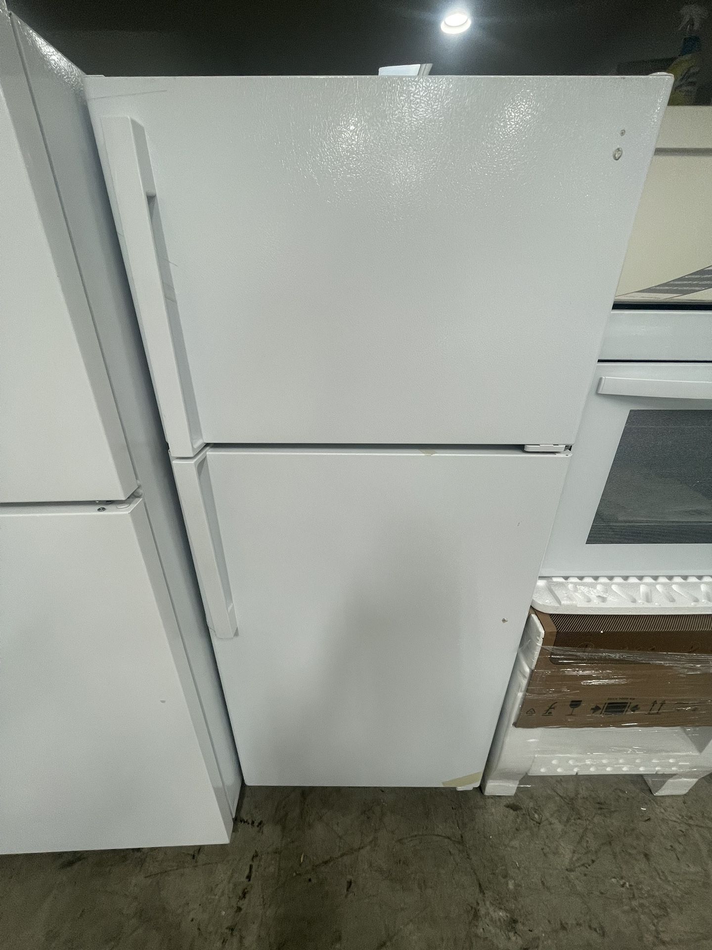 GE top freezer refrigerator