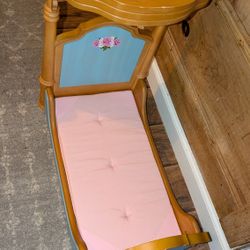 American Girl Doll Cecile & Marie Canopy Bed