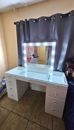 White Vanity Desk with Lighted Mirror