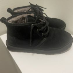 UGG Size 8.5 Men