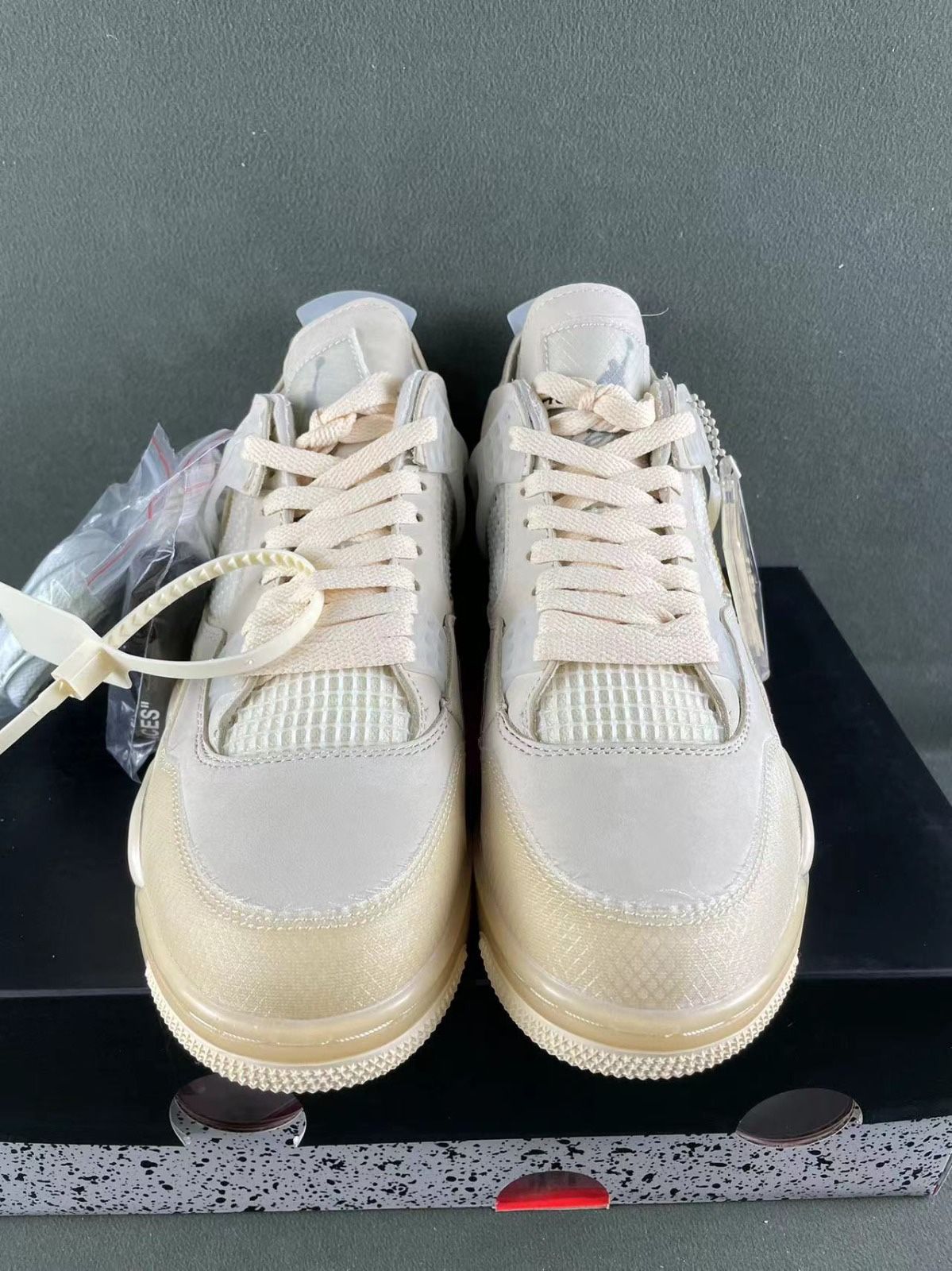 Jordan 4 "Off-White" SELLING FOR $250