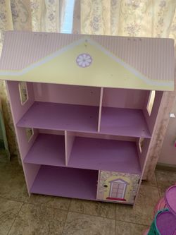 Dollhouse bookcase