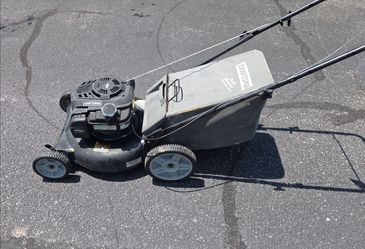 Craftsman Lawnmower Just Serviced with Bag