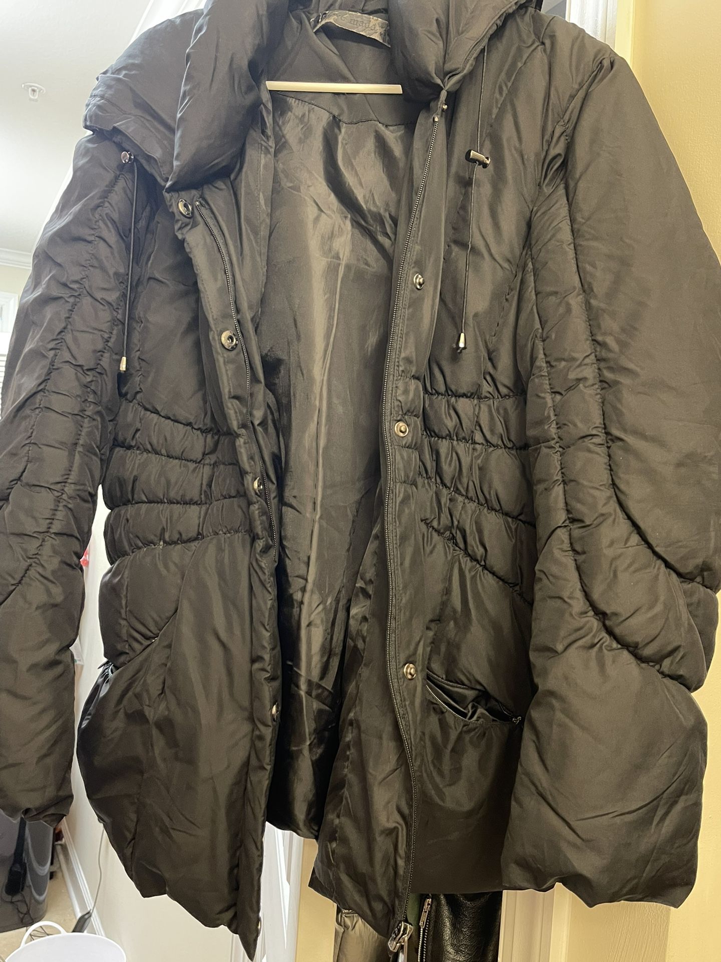 STEVE MADDEN BLACK PUFFER JACKET
