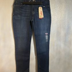 Women’s Levi’s soft feel 16 MEDIUM W33 L32 MID RISE SKINNY blue jeans