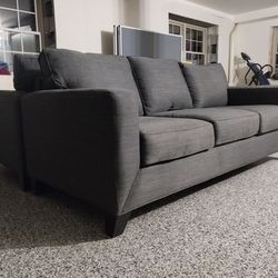 Decker sofa, Like New Condition!