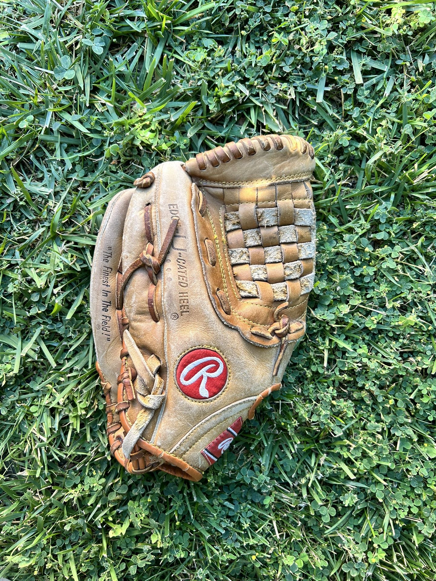 BASEBALL MITT 12”