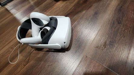 Meta Quest 2 VR Headset with Controllers