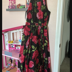 Beautiful Party Long Dress It New Only Size p6 Midium only