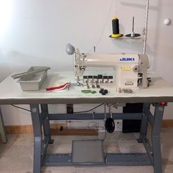 Juki DDL-8100eH Industrial Sewing Machine 