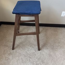 Free Barstools 2 Piece Set