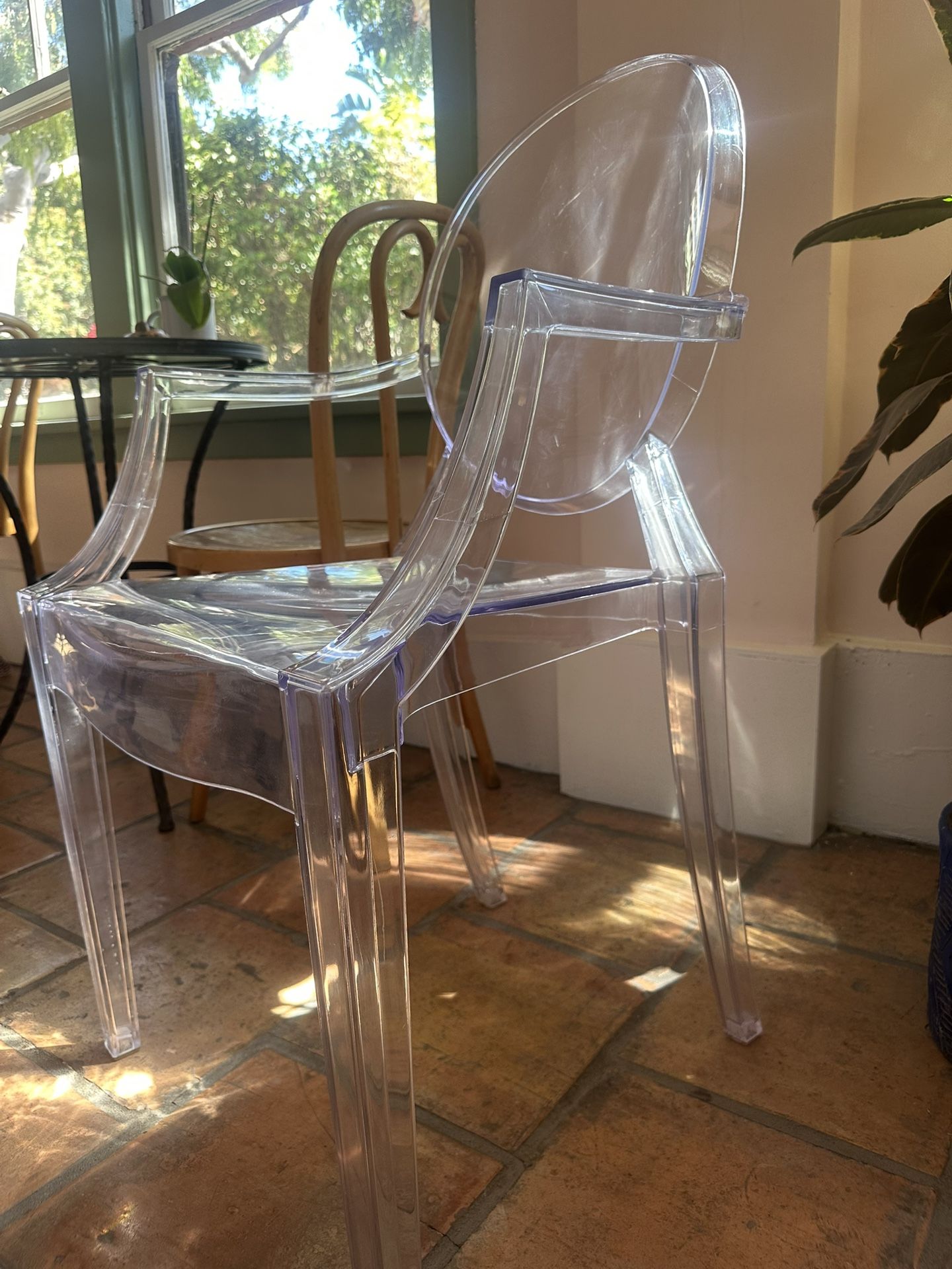 Ghost Clear Dining Arm Chair