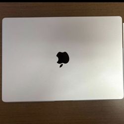 Apple MacBook Pro 16 M4 Pro 