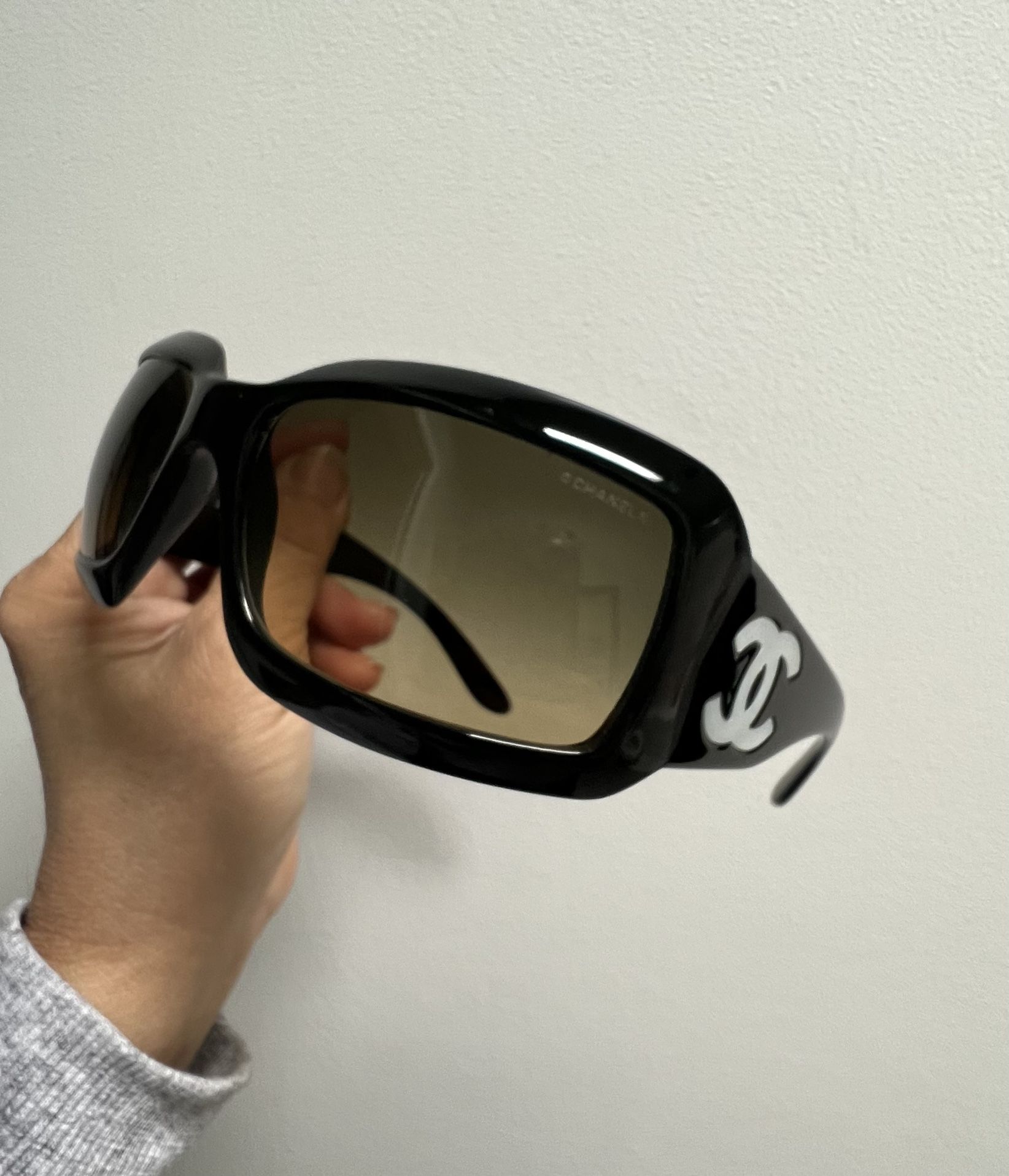 New! CHANEL 5076H Sunglasses - 501/18 Black Mother Of Pearl CC Logo Sunglasses