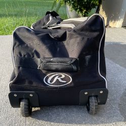 🔥⭐️ RAWLINGS WHEELED CATCHERS BAG  🔥⭐️