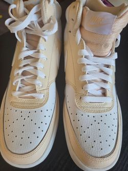 Nike woman's size 11 new