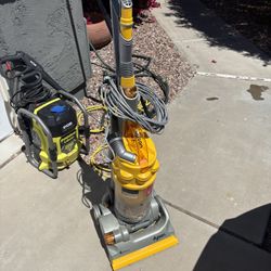 Dyson DC07 VACUUM